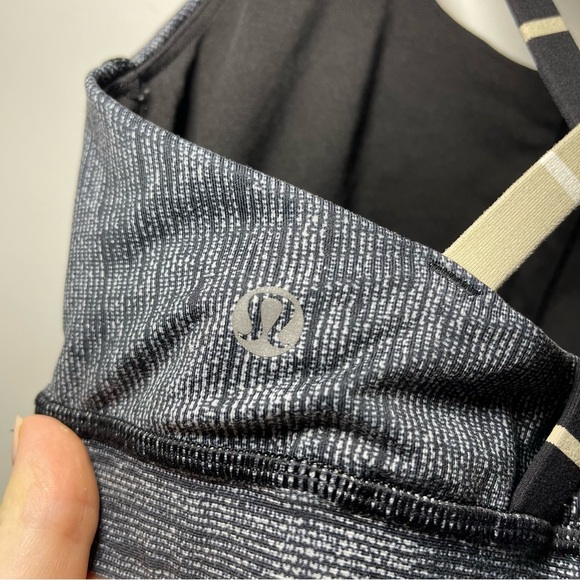 Lululemon women's grey multi color the energy sporty athletic sports bra in US 6 - Picture 7 of 7